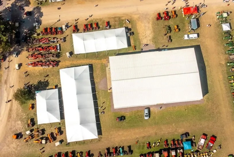 7_essential_considerations_feature_image variety of party tent options